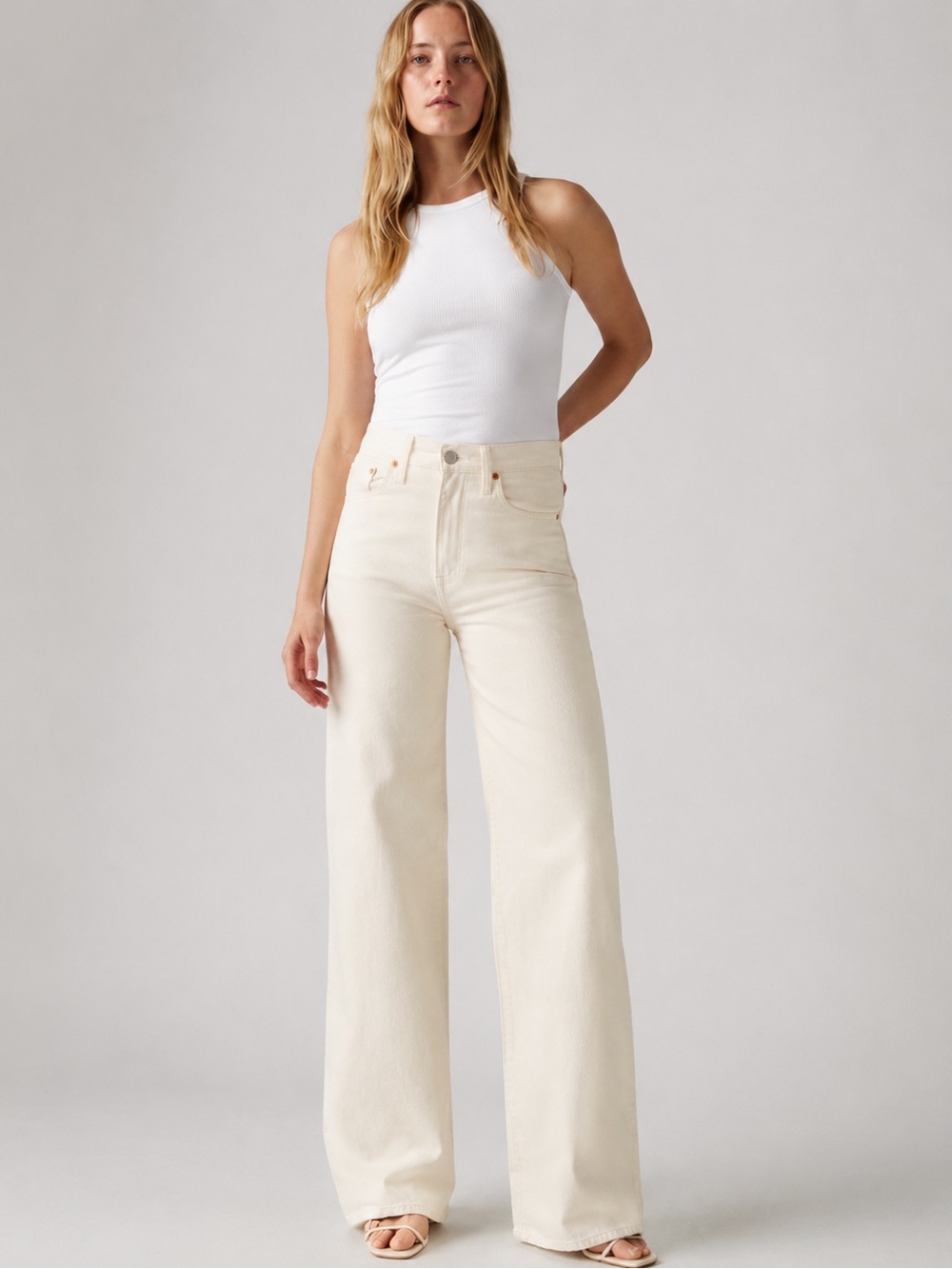 UNIQLO U Cream Wide-Leg Jeans – Size 24 / W24